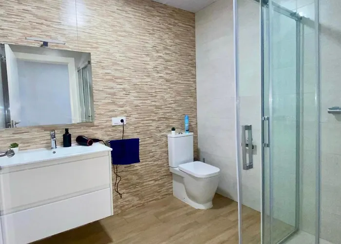 Frente Estacion De Tren Joaquin Sorolla Ubytování v soukromí Valencie