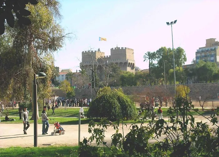 Comfy And Luminous With Balcony Διαμέρισμα