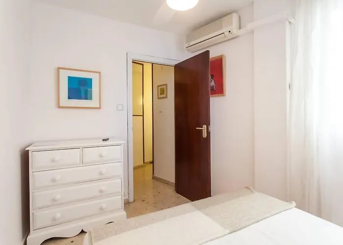 Comfy And Luminous With Balcony * 발렌시아