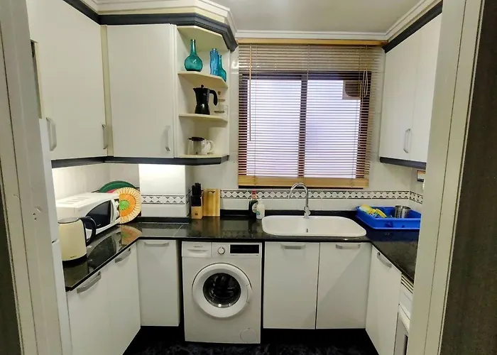 Comfy And Luminous With Balcony Διαμέρισμα