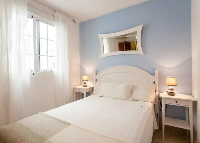 Διαμέρισμα Comfy And Luminous With Balcony