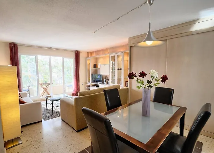 Comfy And Luminous With Balcony Βαλένθια