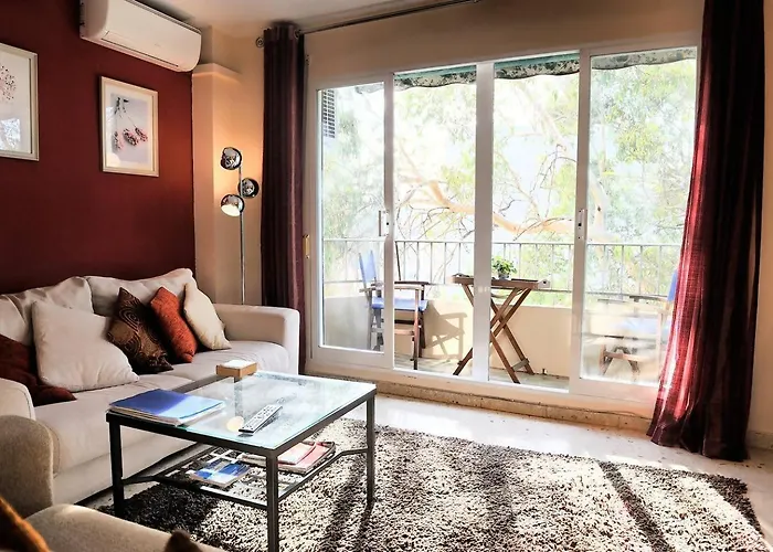 Comfy And Luminous With Balcony 아파트 발렌시아