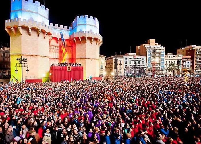 Comfy And Luminous With Balcony *