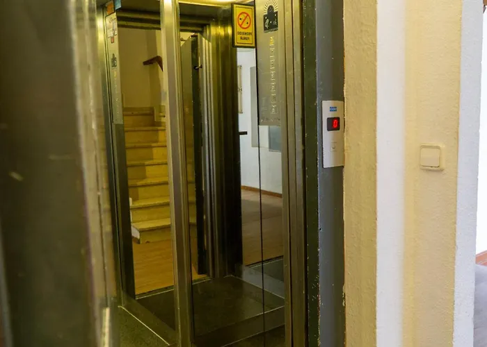 Sundos Feria 2* Valence