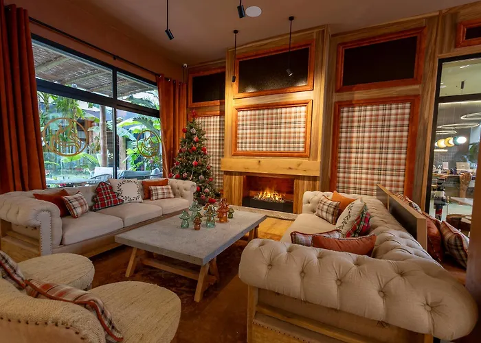 Hotel Saman Boutique 4*