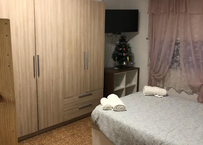 Dos Puerto En Piso Compartido 홈스테이 *