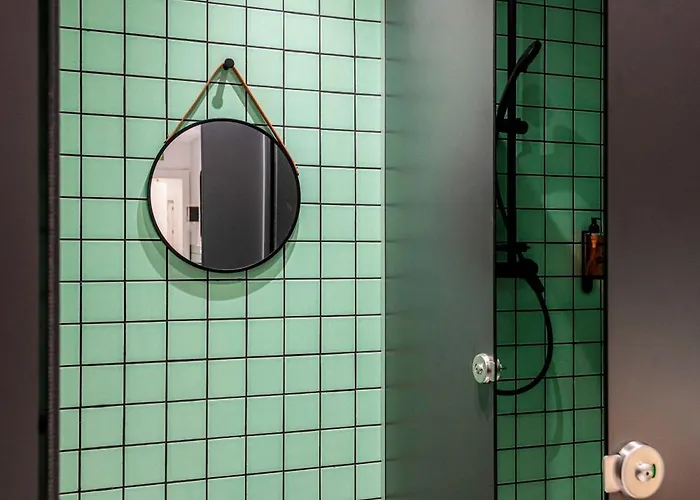 Hostal Colo Colo - Single Private Beds Valencia