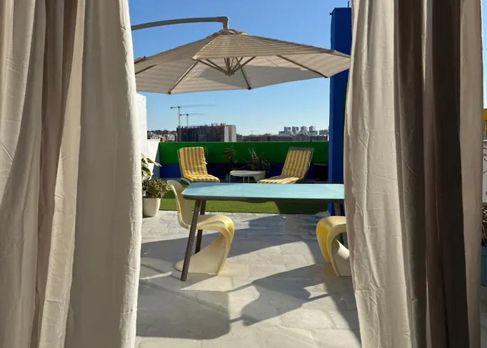 Petite Penthouse With The Sunniest Terrace In Apartment