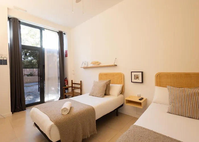 Florit Flats - The Pitiusas * 발렌시아