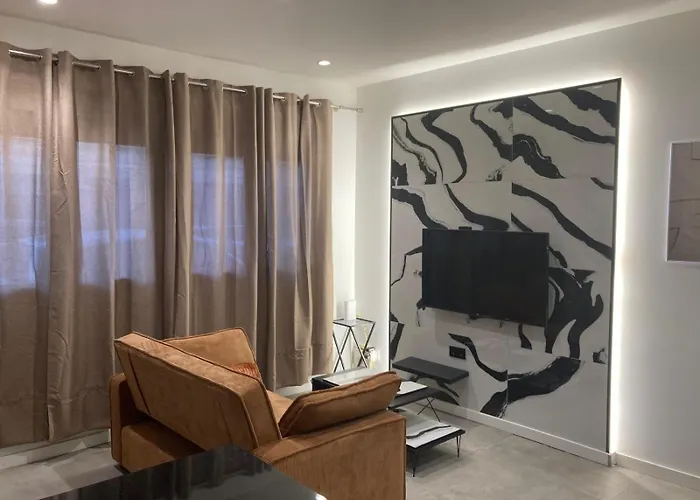 Διαμέρισμα Amplio Estudio En Valencia