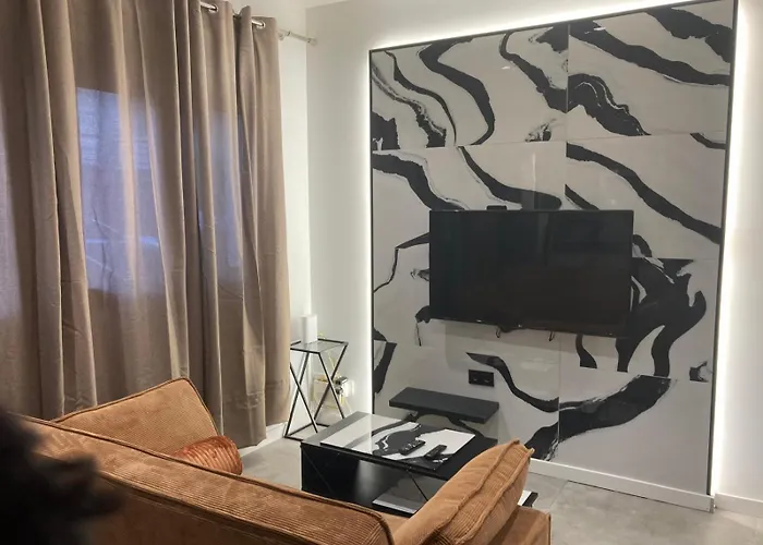 Amplio Estudio En Valencia *