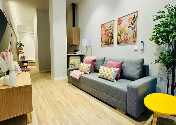 شقة Cozy & Stylish Loft Near Center