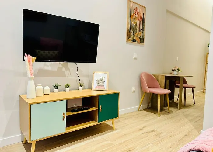 Cozy & Stylish Loft Near Center 아파트 *