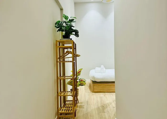 شقة Cozy & Stylish Loft Near Center فالنسيا