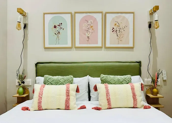 Cozy & Stylish Loft Near Center *