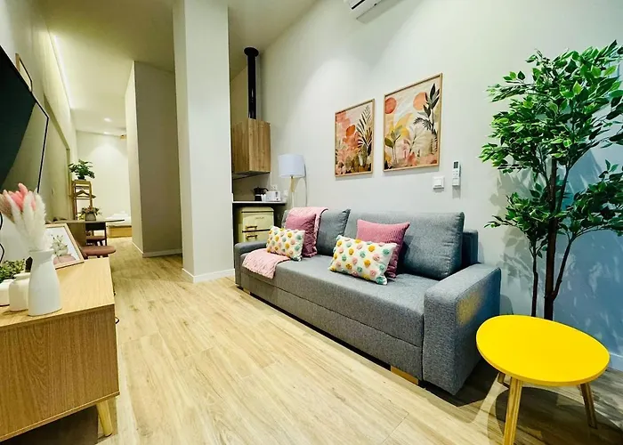 Cozy & Stylish Loft Near Center 아파트 발렌시아