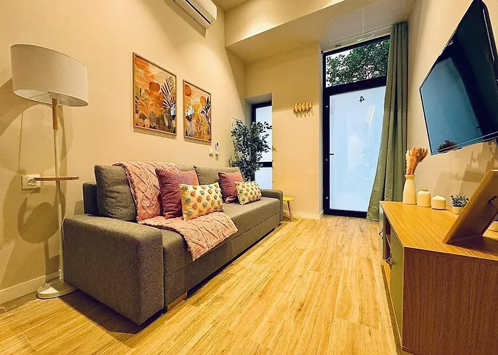 아파트 Cozy & Stylish Loft Near Center