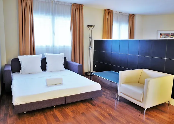 Port Feria Otel Valensiya