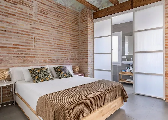 Céntrica Y Encantadora Vivienda. * Valence