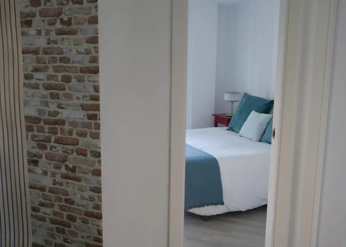 아파트 Familias Y Grupos Muy Grande En El Centro De *