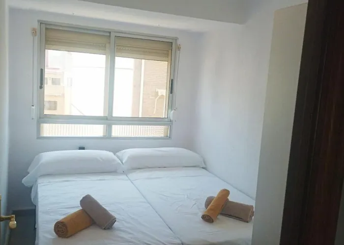 شقة El Cabanal 400 Meters From The *