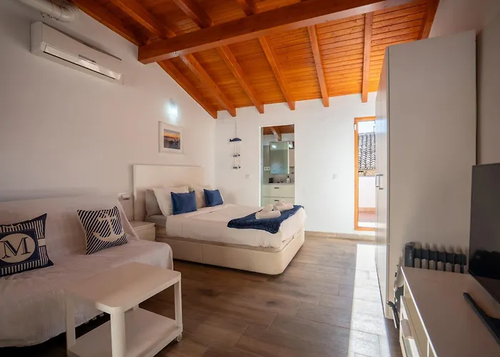 Apto 3 P Ferrandis 아파트