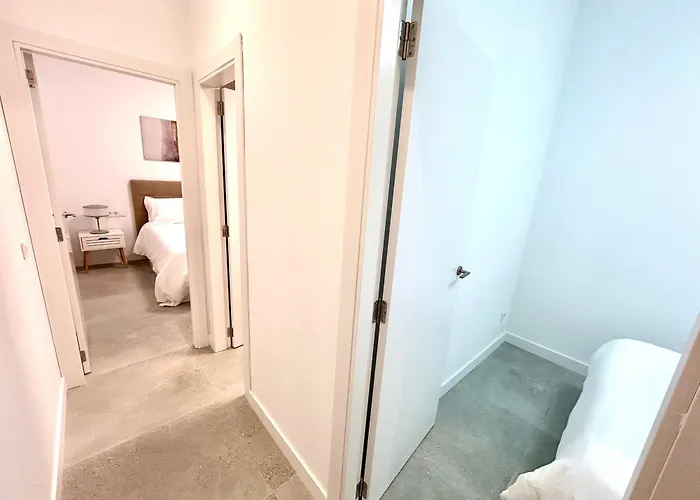 Comfort Near Metro, 2 Bed, 1 Bath Apartamento