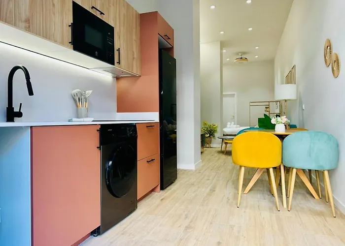 Stylish Near Center Valencia