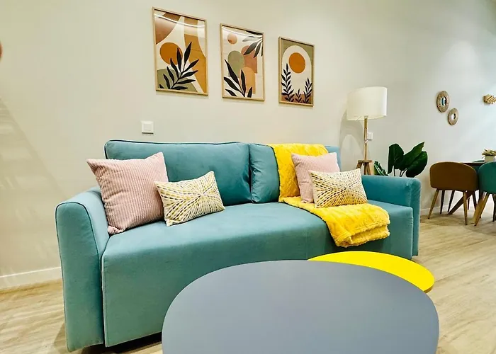 Stylish Near Center Valencia