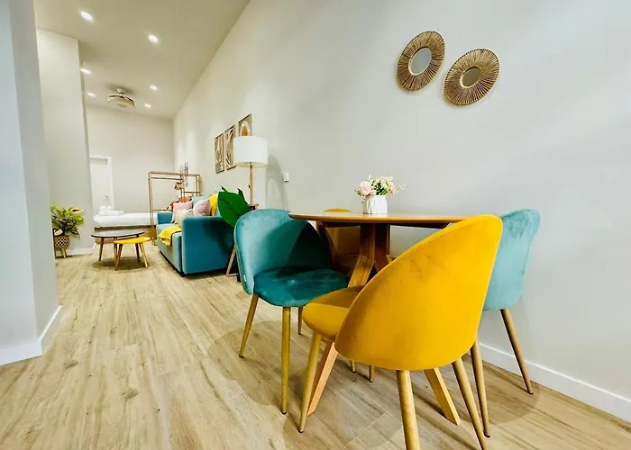 Stylish Near Center Valencia