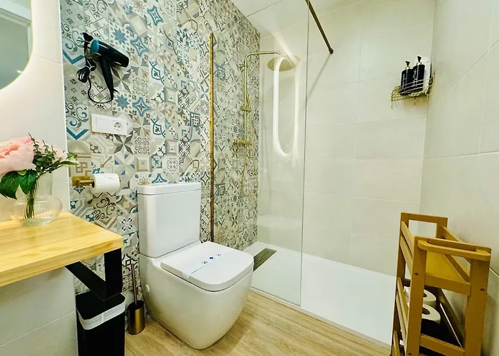 Stylish Near Center Apartment