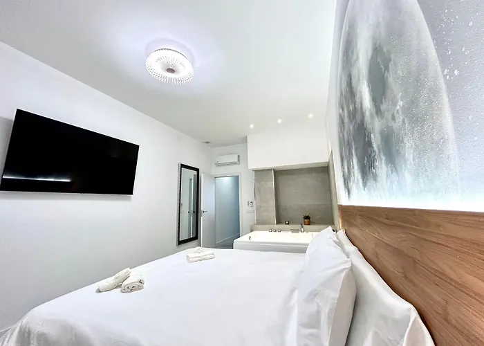 Urban Escape Comfort Meets Luxury, 4 Ppl Apartament