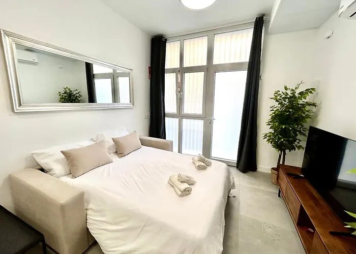 Urban Escape Comfort Meets Luxury, 4 Ppl