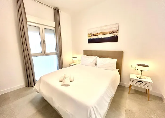 Strategic Stay-unlock Valencia's Best-kept Secret Διαμέρισμα *