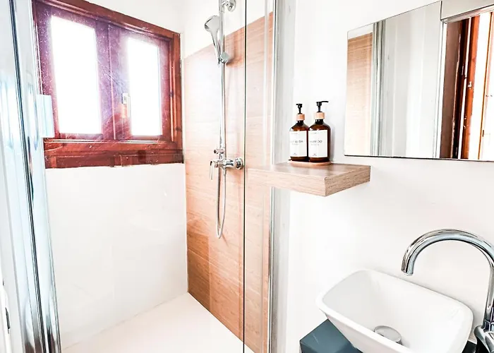 Happy - Lope De Vega *