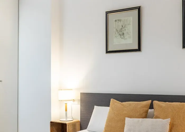 Travel Habitat Ayuntamiento * 발렌시아