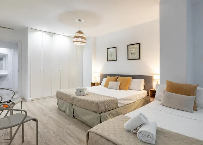 Travel Habitat Ayuntamiento شقة