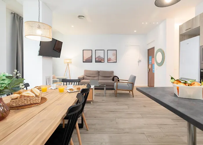 아파트 Travel Habitat Ayuntamiento *