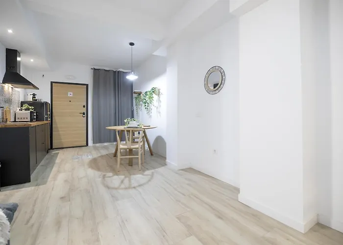 Ln4 - Loft Espacioso Y Acogedor Estudio Cerca Del Metro Zona Ayora Valencie