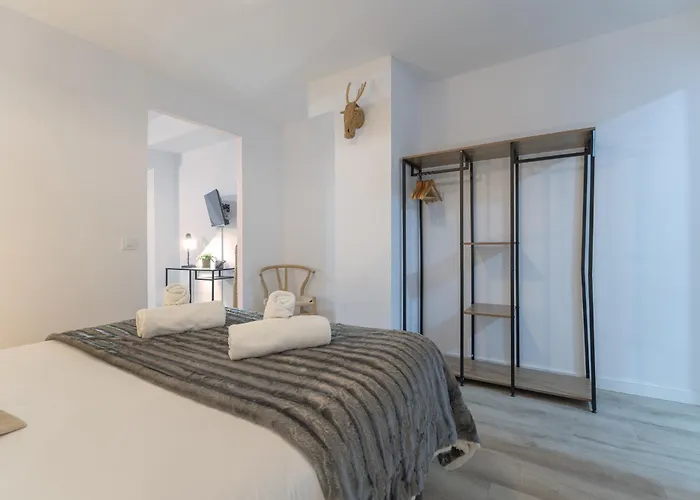 아파트 Ln4 - Loft Espacioso Y Acogedor Estudio Cerca Del Metro Zona Ayora