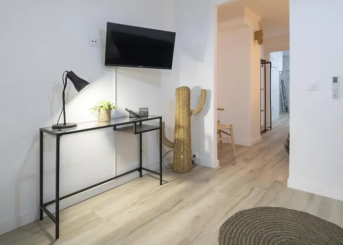 Ln4 - Loft Espacioso Y Acogedor Estudio Cerca Del Metro Zona Ayora Apartmán *