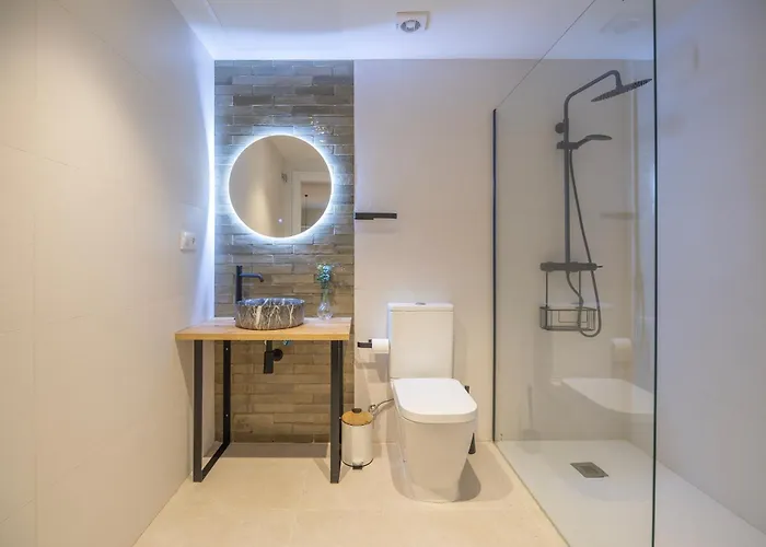 Διαμέρισμα Pm - Loft Espaciosos Estudios Con Terraza Cerca A Artes Y Ciencias *