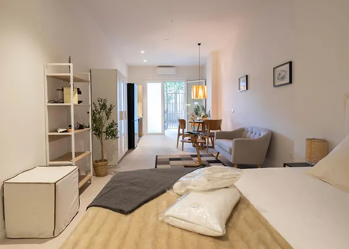 Pm - Loft Espaciosos Estudios Con Terraza Cerca A Artes Y Ciencias