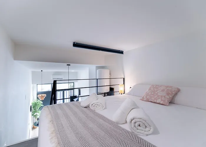 Cr - Loft - Moderno Y Coqueto Estudio Duplex Cerca De Avenida Francia Y Ciencias * Βαλένθια