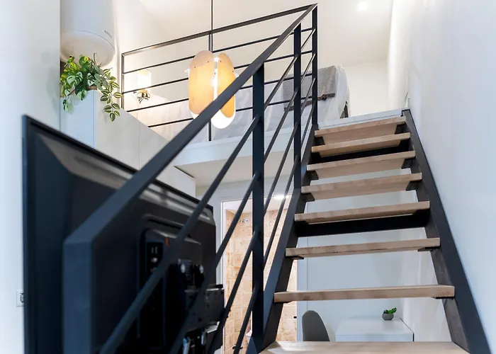 Cr - Loft - Moderno Y Coqueto Estudio Duplex Cerca De Avenida Francia Y Ciencias * Βαλένθια