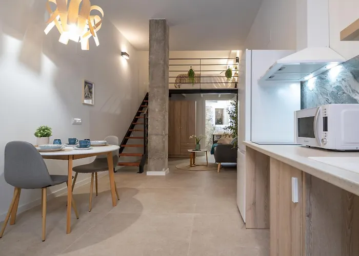 شقة Rm1 - Loft Comodos Estudios Duplex Cerca A La Avenida Del Puerto فالنسيا