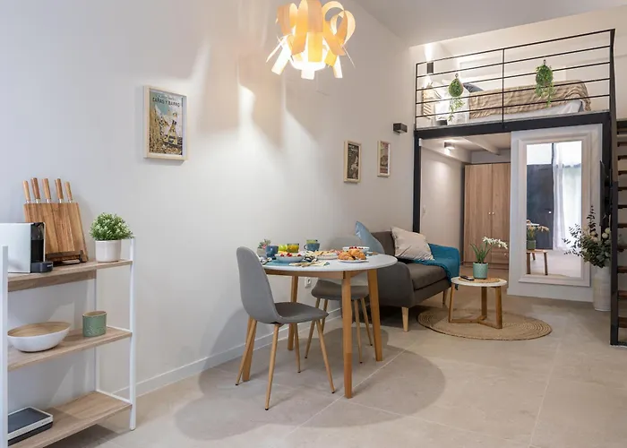 Apartamento Rm1 - Loft Cómodos Estudios Cerca A La Avenida Del Puerto Valencia