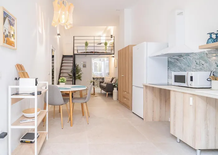 Apartamento Rm1 - Loft Cómodos Estudios Cerca A La Avenida Del Puerto *