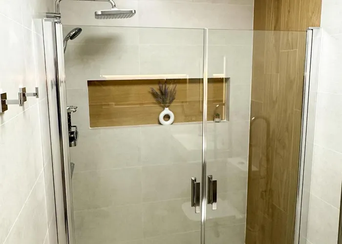 Centrico Cerca De Torres De Serrano Y Viveros